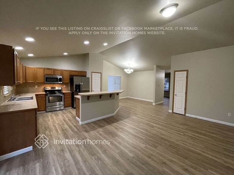 Building Photo - 19112 23rd Ave Ct E