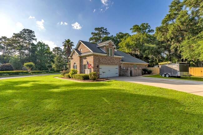 Building Photo - Gorgeously Updated 4 Bed/3.5 Bath in Tranquilla Hall - Buckhead