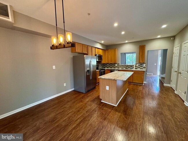 Building Photo - 74 Harbour Heights Dr