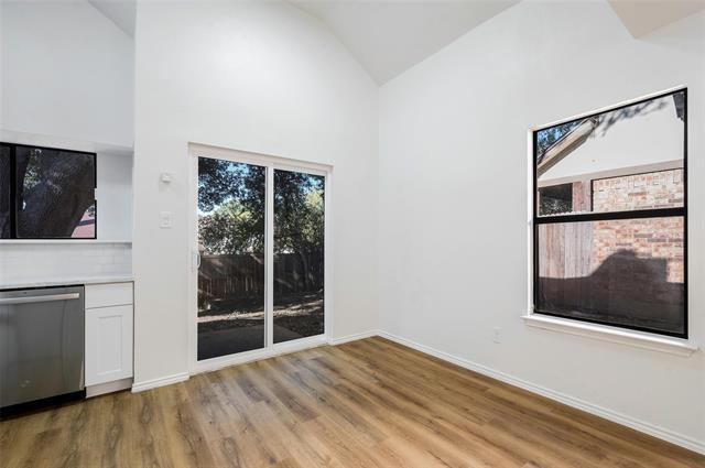 Building Photo - 918 S Old Orchard Ln