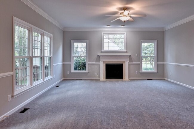 Building Photo - Updated & Spacious Home in Wythe Creek Farms