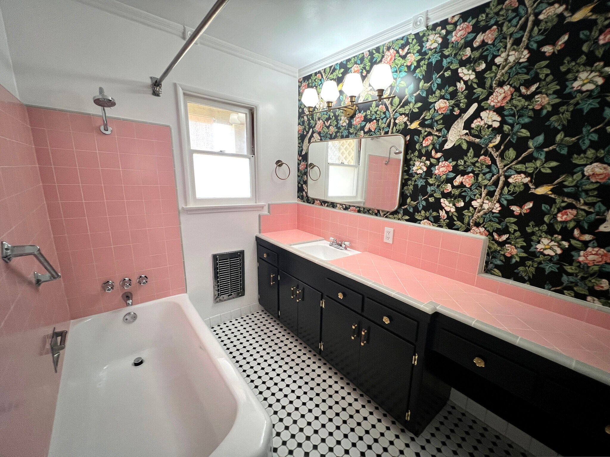 Bathroom, original pink tile, floral wallpaper. - 1327 N Central Ave