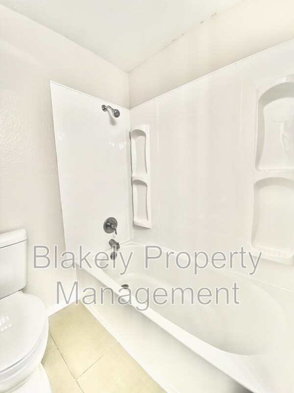 Building Photo - Quinella Ct, 5155