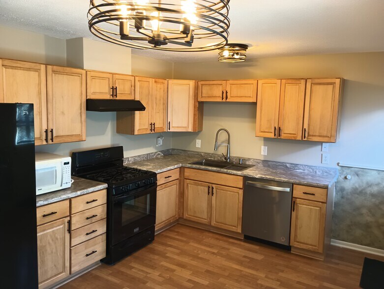 Building Photo - 6599 Addie Ln