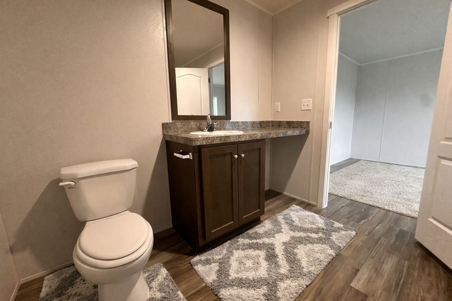 Building Photo - 34 Jubilee St