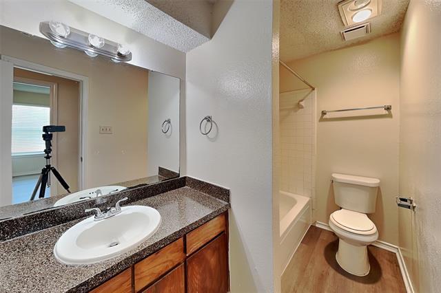 Building Photo - 3405 Republic Dr