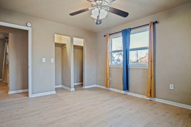 Building Photo - 704 NW 95th St