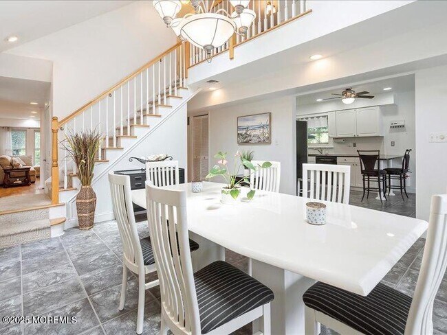 Building Photo - 552 Prospect Ave