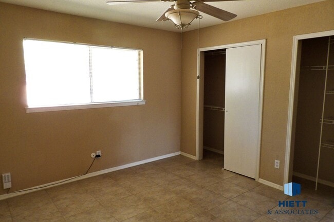 Building Photo - Gorgeous Upper Valley rental home