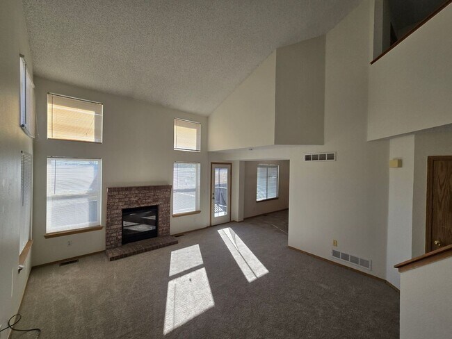 Building Photo - Single family home in Cul-De-Sac