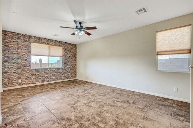 Building Photo - 985 Pebble Lake St