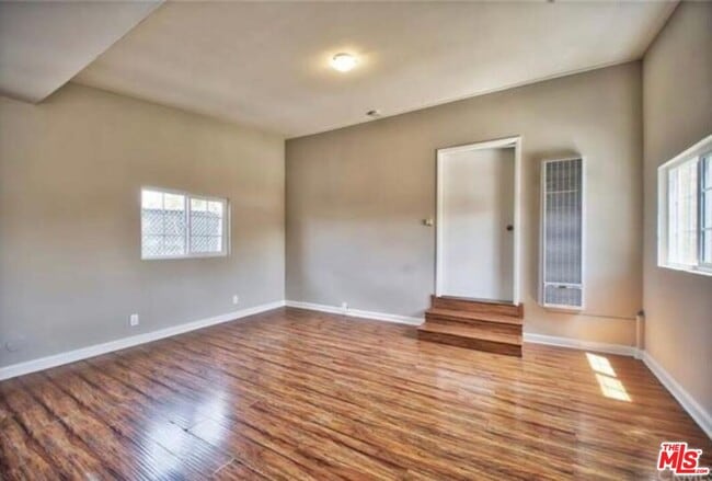 Building Photo - 1529 Tremont St