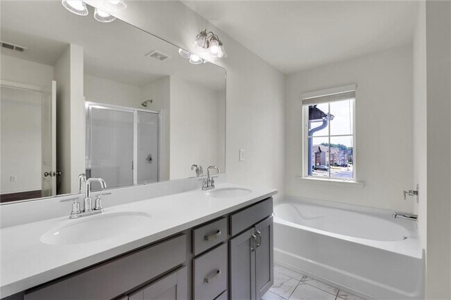 Building Photo - 5312 Brooklands Dr