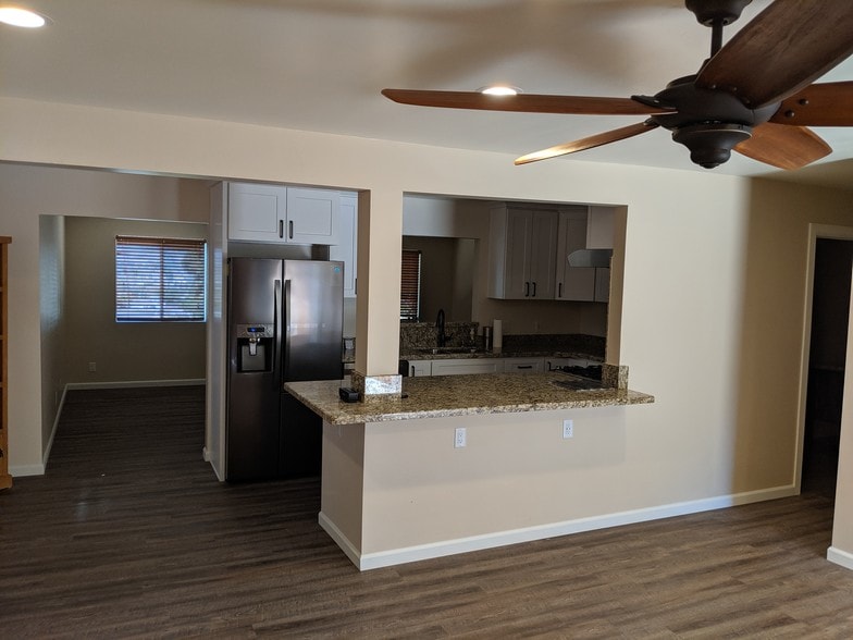 Building Photo - 9062 Robinridge Way