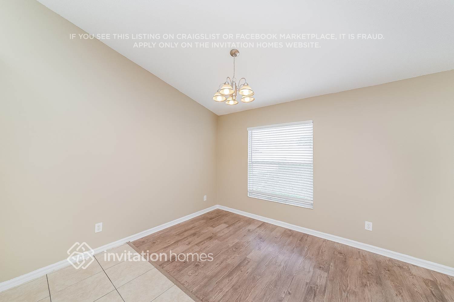 Building Photo - 4635 Sanibel Way