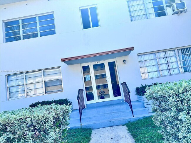 Primary Photo - 3903 W Flagler St