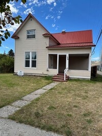 Building Photo - 4 Bedroom 2 Bath in Townsend!