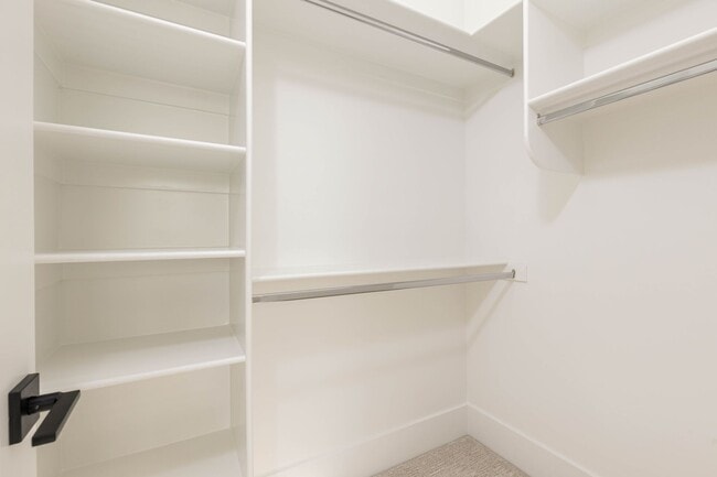 Building Photo - Beautiful 5 bed 4 bath home in Desert Cany...