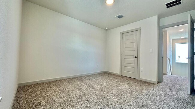 Building Photo - 2312 Tucker Ln