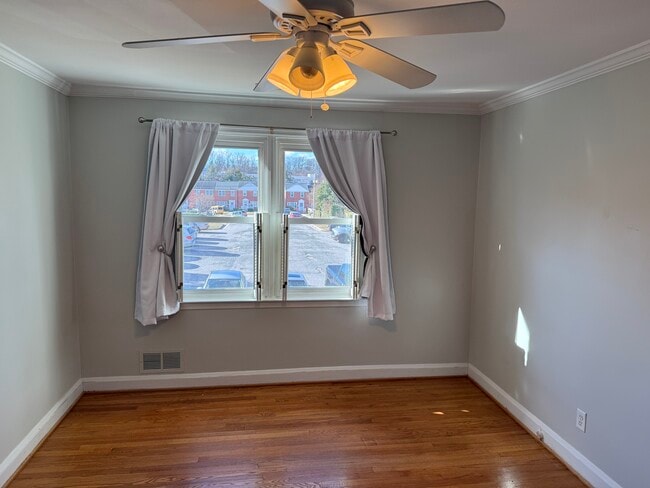 Building Photo - 21 Skidmore Ct