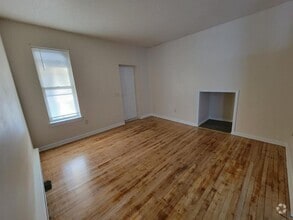 Building Photo - 141-143 Divison St, D