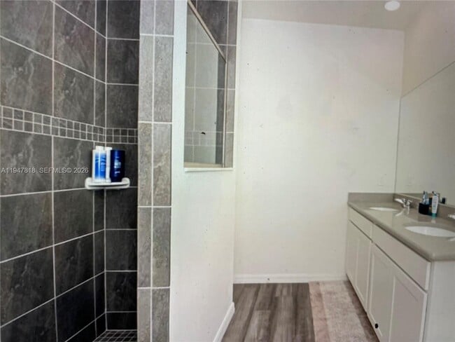 Building Photo - 6157 NW Gatun Dr