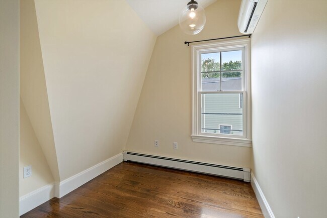 Building Photo - 23 Bellis Cir