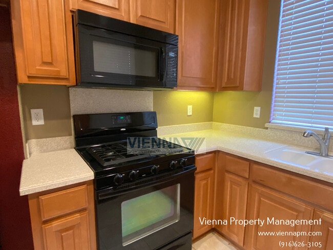 Building Photo - 3301 Leiper Loop