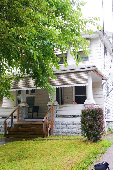 Building Photo - 4305 E 71st St