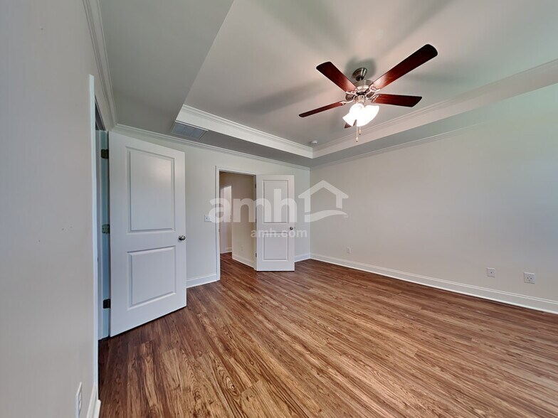 Building Photo - 314 Azore Way