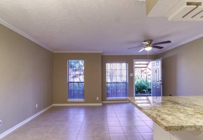 Building Photo - 2 bedroom in Houston TX 77056