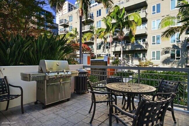 Building Photo - San Diego- Downtown- La Vita – Little Italy Condo- Townhome Style for Rent