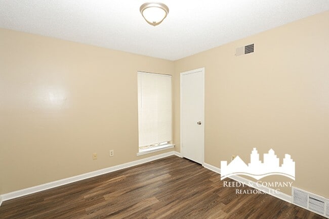 Building Photo - 5169 Braden Dr