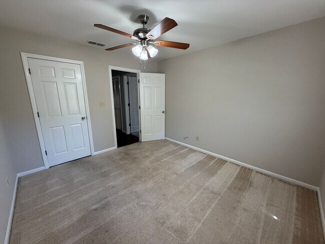 Building Photo - 3/2 House in Woodfin Estates $1,795