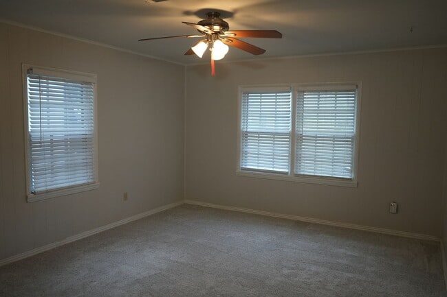 Building Photo - 2314 29th St