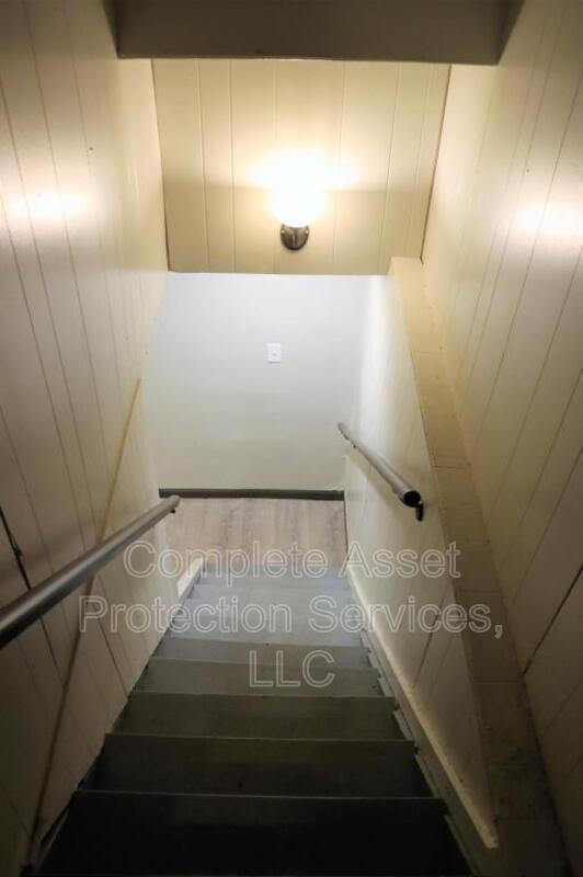 Building Photo - 223 N Calumet Ave