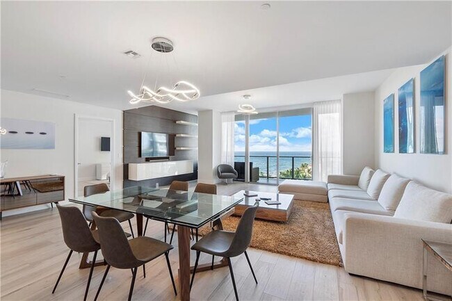 Building Photo - 2200 N Ocean Blvd