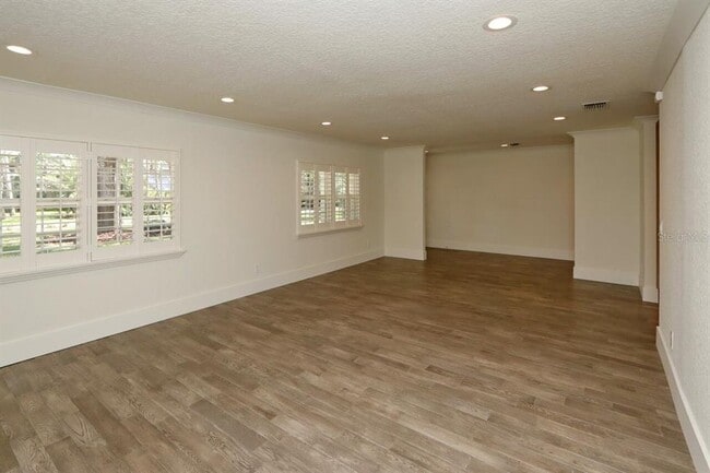 Building Photo - 4307 W Roland St