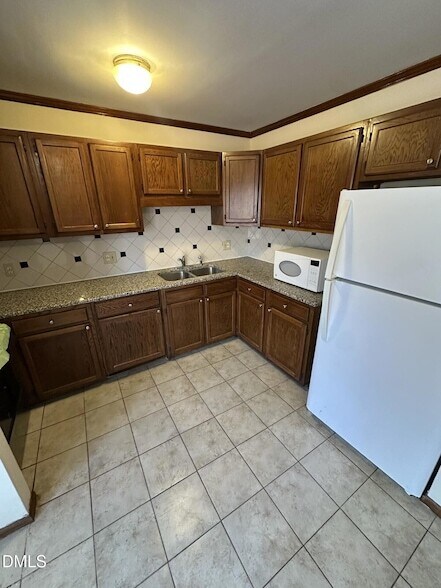 Building Photo - 4708 Courtside Pl