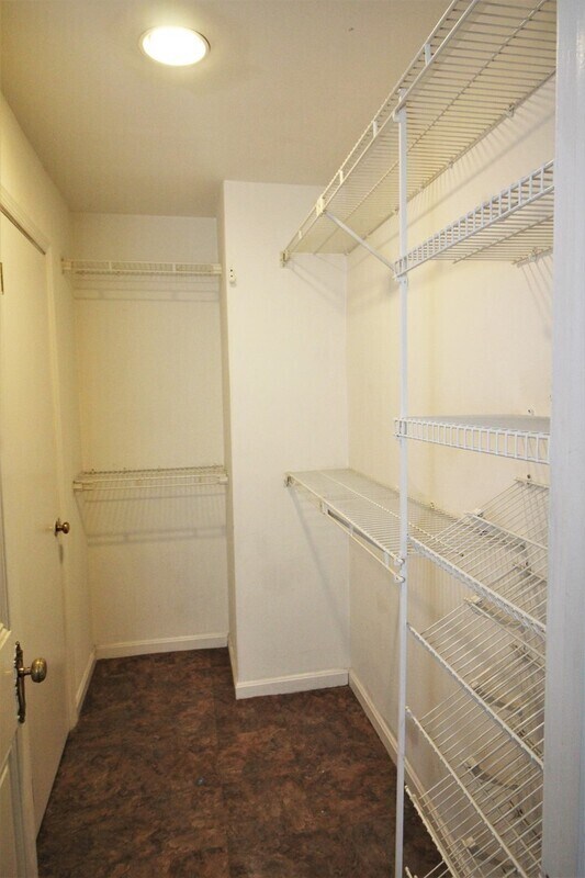 Building Photo - 1513 Bolton St