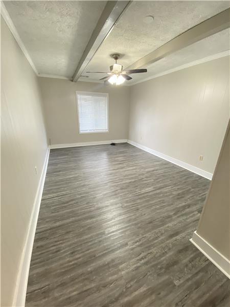 Building Photo - 2303 Beaumont Dr