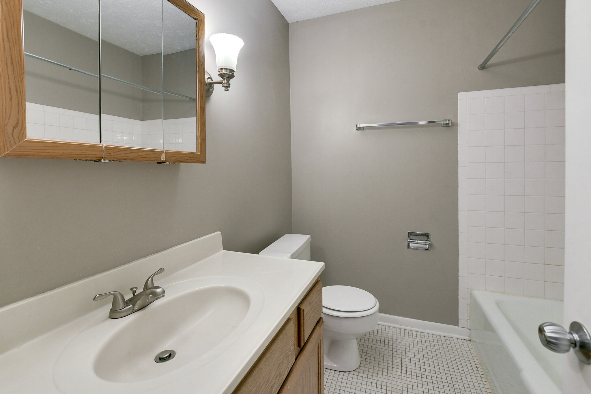 Building Photo - 500 S 37th St