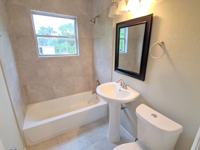 Building Photo - 505 13th St N