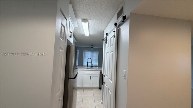 Building Photo - 1174 Coral Club Dr
