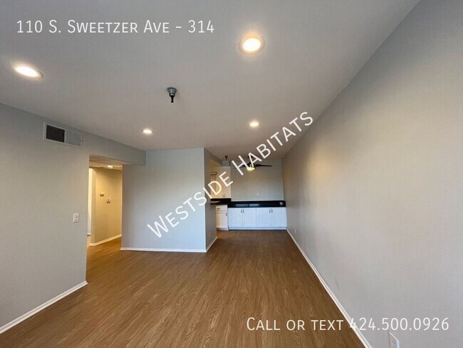 Building Photo - 110 Sweetzer Ave