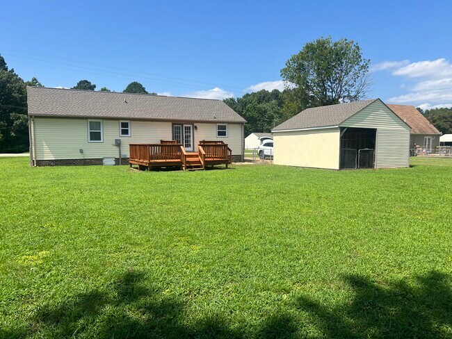 Building Photo - 11425 Walton Lake Rd