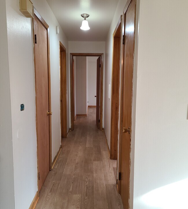 Hallway - 317 N Harvard Ave