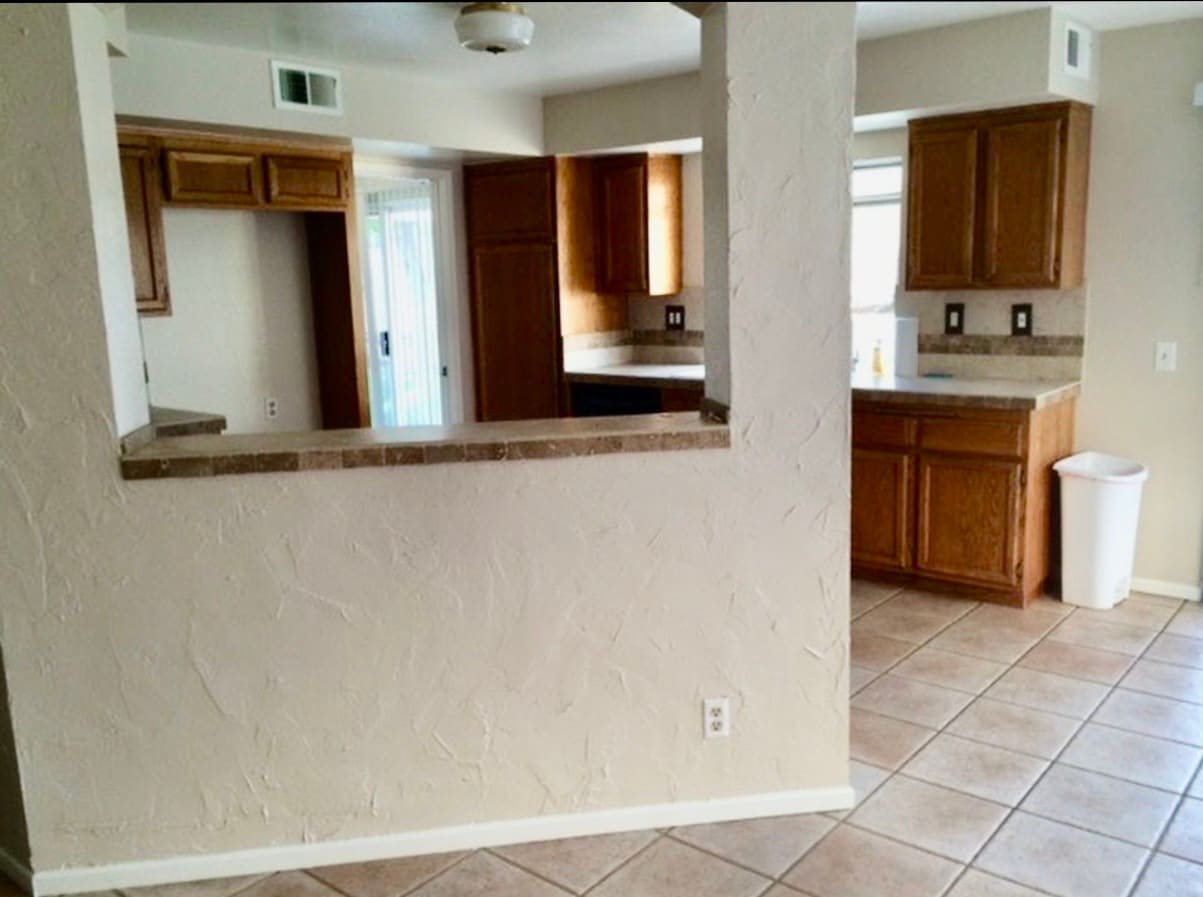 Building Photo - 39259 Via Las Sintras