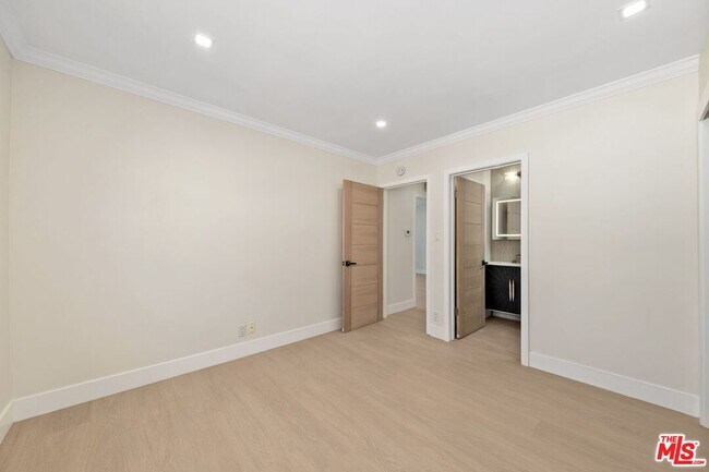 Building Photo - 1223 23rd St