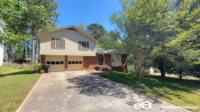 Building Photo - 2532 Mistletoe Ln SW